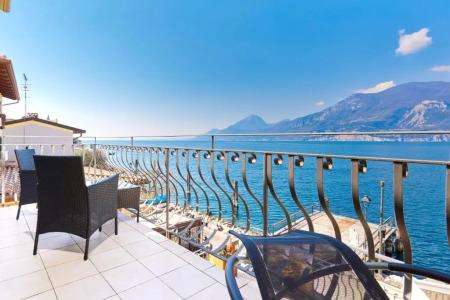 Lake Front Brenzone - 222