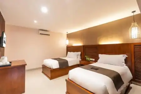 Suka Beach Inn - 56