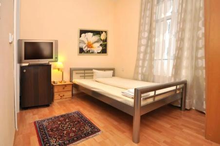 Apadana - 5