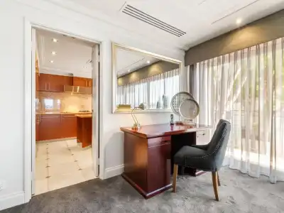 The Peninsula Riverside Serviced Apartments - 184
