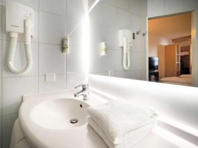 ibis Locarno - 61