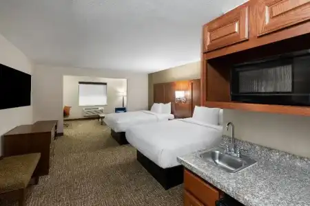 Wingate by Wyndham College Station South - 123
