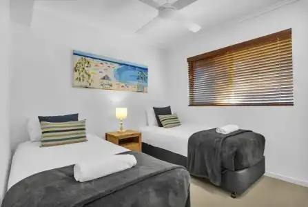 Rolling Surf Resort - 182