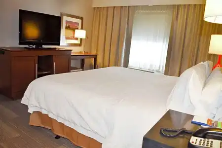 Hampton Inn & Suites By Hilton Calgary- University Northwest - 99