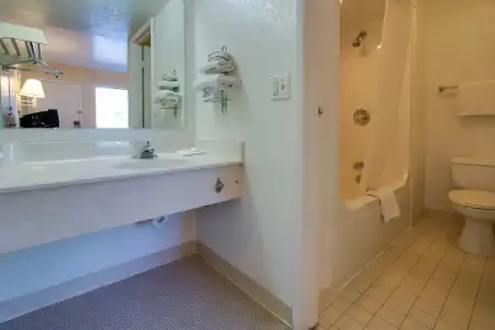 Rodeway Inn Kissimmee Maingate West - 10