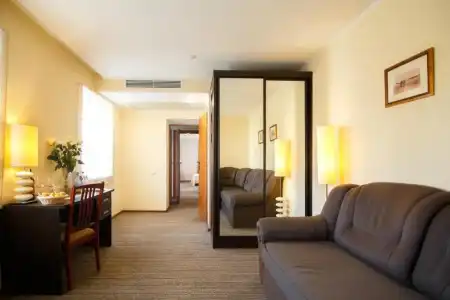 Reikartz Kropivnytskiy - 27