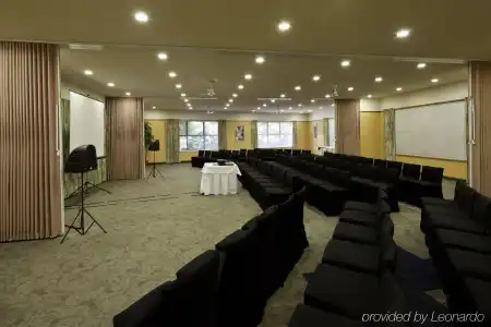 Distinction Hamilton & Conference Centre - 25