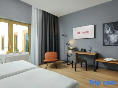 mk | tirana - 26