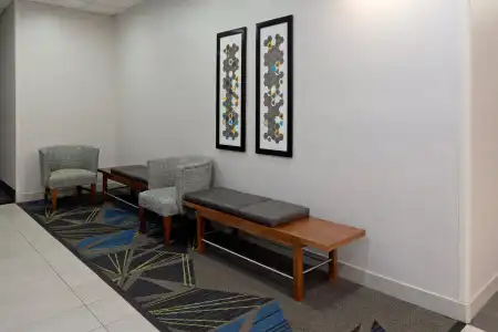 Holiday Inn Express & Suites Fresno South by IHG - 15