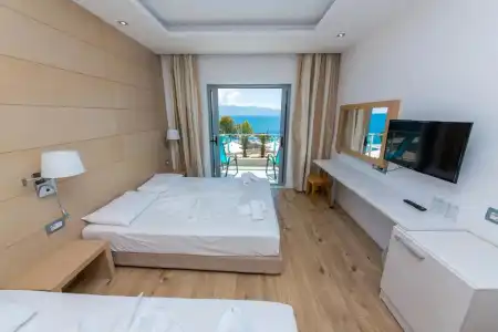 Saranda Palace - 50