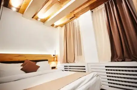 One Luxury Suites - 103