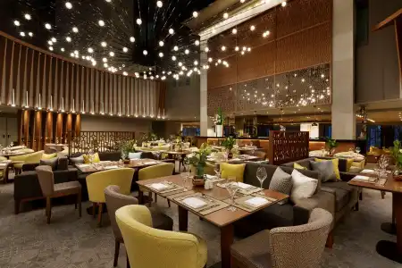 Zeus Wyndham Grand Athens - 17