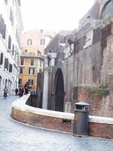 Bye Bye Roma Pantheon Suite - 11