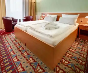 KurPyramide - 2