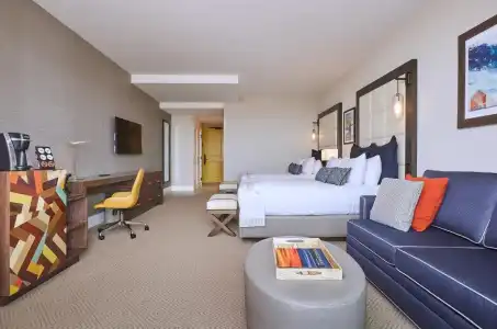 The Waterfront Beach Resort, A Hilton - 135