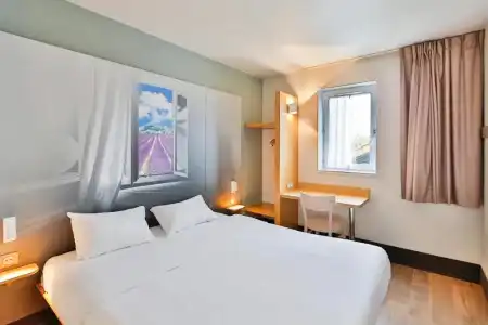B&B Valence Sud - 30
