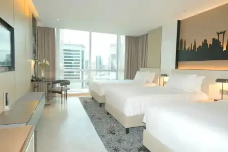 Pathumwan Princess - 40