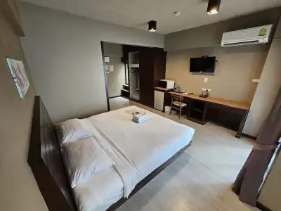Wsotel and Serviced Apartment - 73
