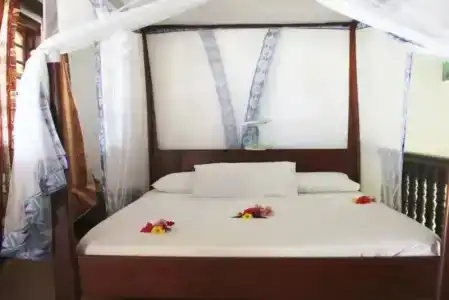 Mnarani Beach Cottages - 28