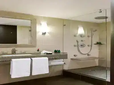 Sofitel Marseille Vieux-Port - 55