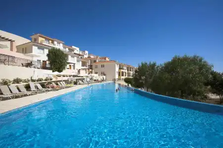 Club Coral View Resort - 9