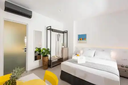 Cozy Corner Luxury Apartments - 31