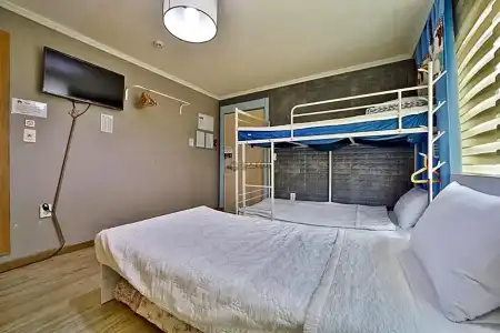 Hongdae Style Guesthouse - 110