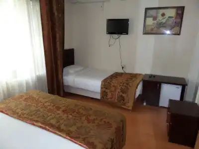 Ercan Inn - 1