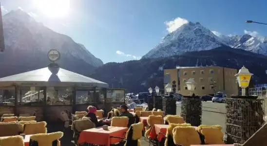 Bellaval & Restaurant - 18