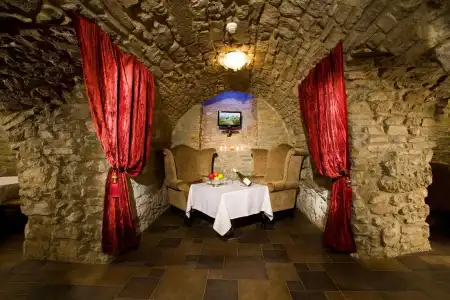 Optima Collection Kamianets-Podilskyi - 3