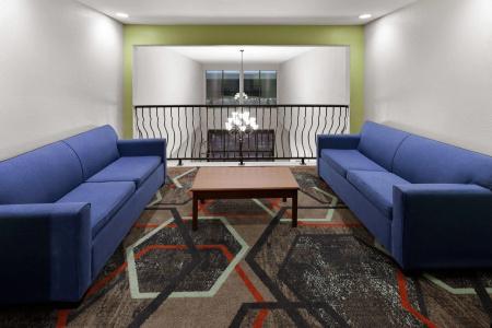Wingate by Wyndham College Station South - 18