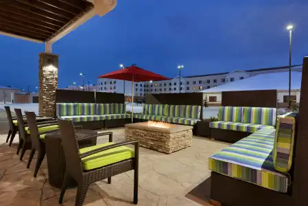 Home2 Suites by Hilton Anchorage / Midtown - 19