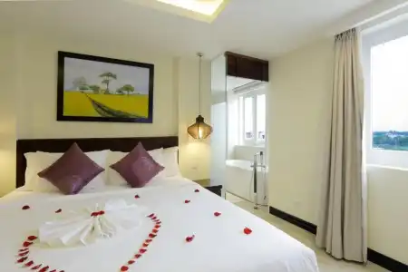 River Suites Hoi An - 100