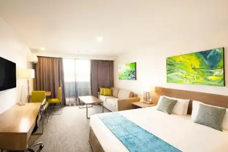Metro Aspire, Sydney - 35