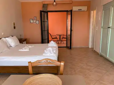 Nisea Samos - 111
