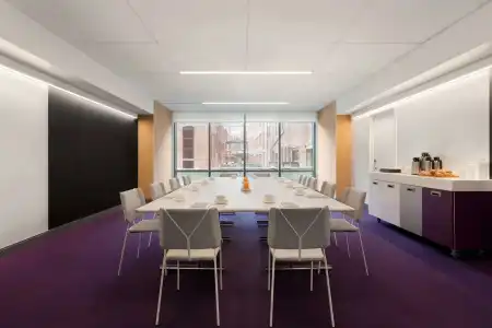 YOTEL Boston - 18