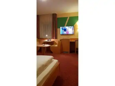 Hotel-Restaurant Fröhlich - 0