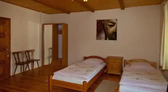 Hof - 3