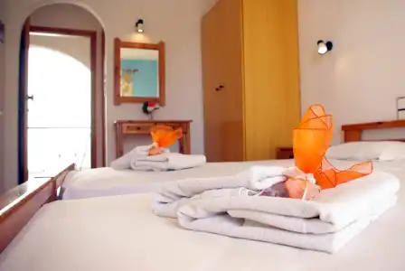 Ostria - 3