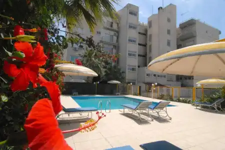 Sunflower Apartments - 10