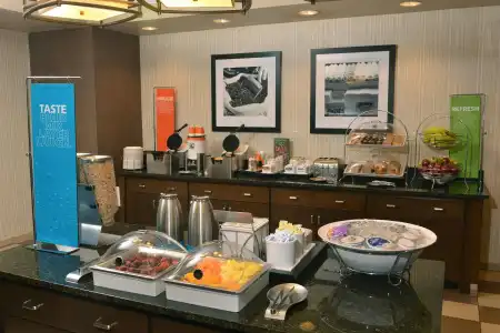 Hampton Inn Springfield-Southeast - 10