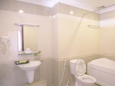 Hoa Phat & Apartment - 94