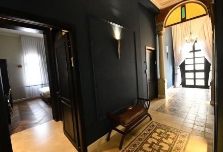 Jaffa King Gallery Boutique - 16