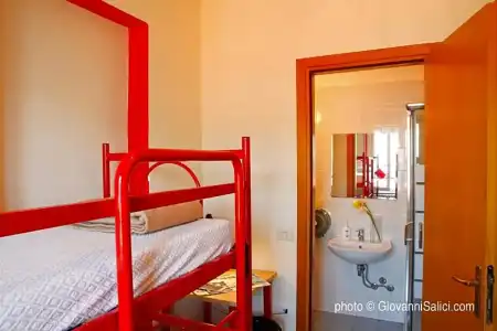 Lake Como Hostel - 38