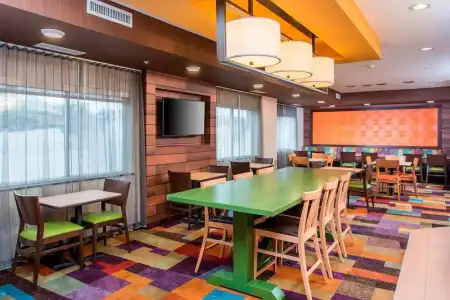 GRANDER INN & SUITES by IHG - 5