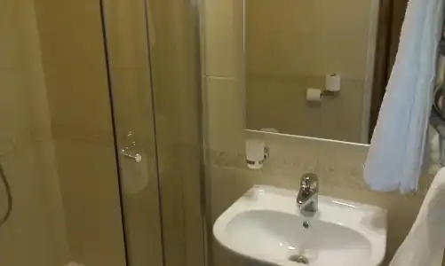 Yuzhnyij Dvorik Apart-Hotel - 72