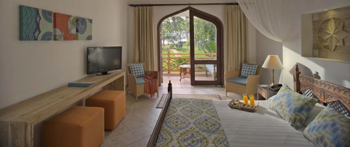 Bluebay Beach Resort & Spa - 1