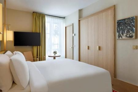 Le Belgrand Paris Champs Elysees, Tapestry by Hilton - 50