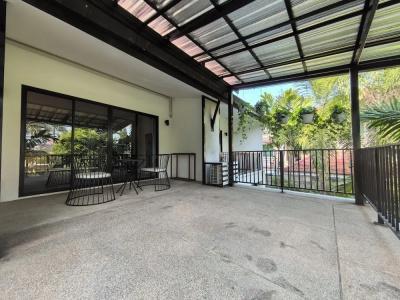 Sannot Riverside Boutique - 74