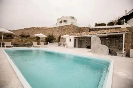 Queen of Santorini - 6